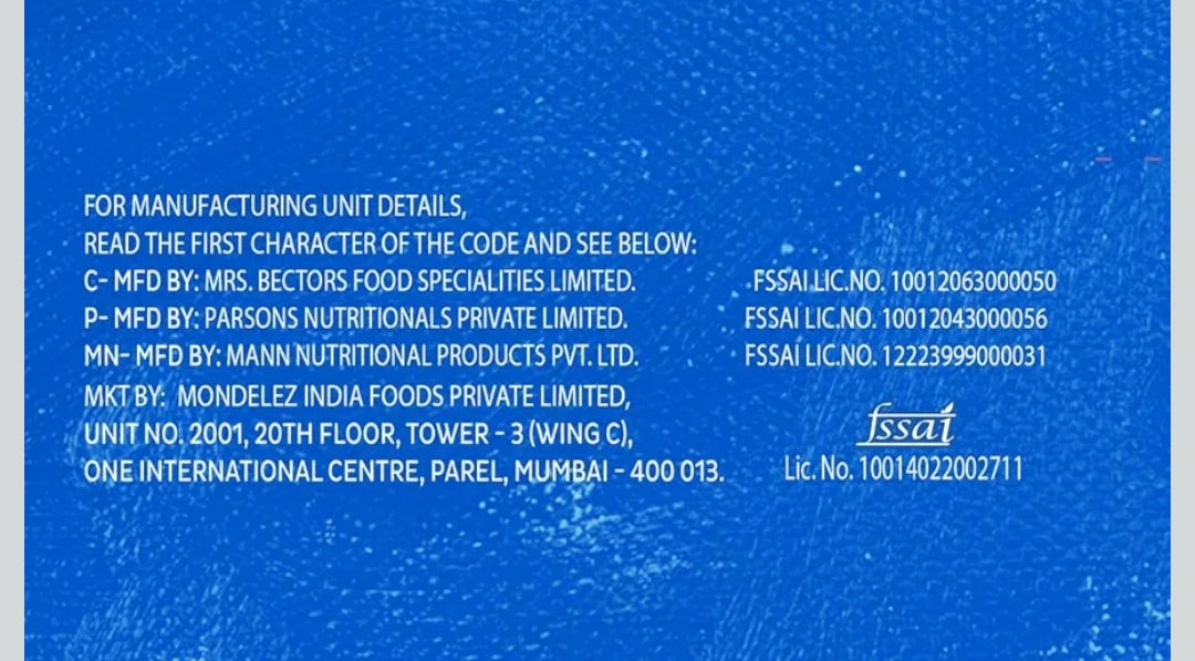 Cadbury Oreo Vanilla Flavour Creme Sandwich Biscuit Mega Family Pack, 876.75/813.75 g[weight may vary]